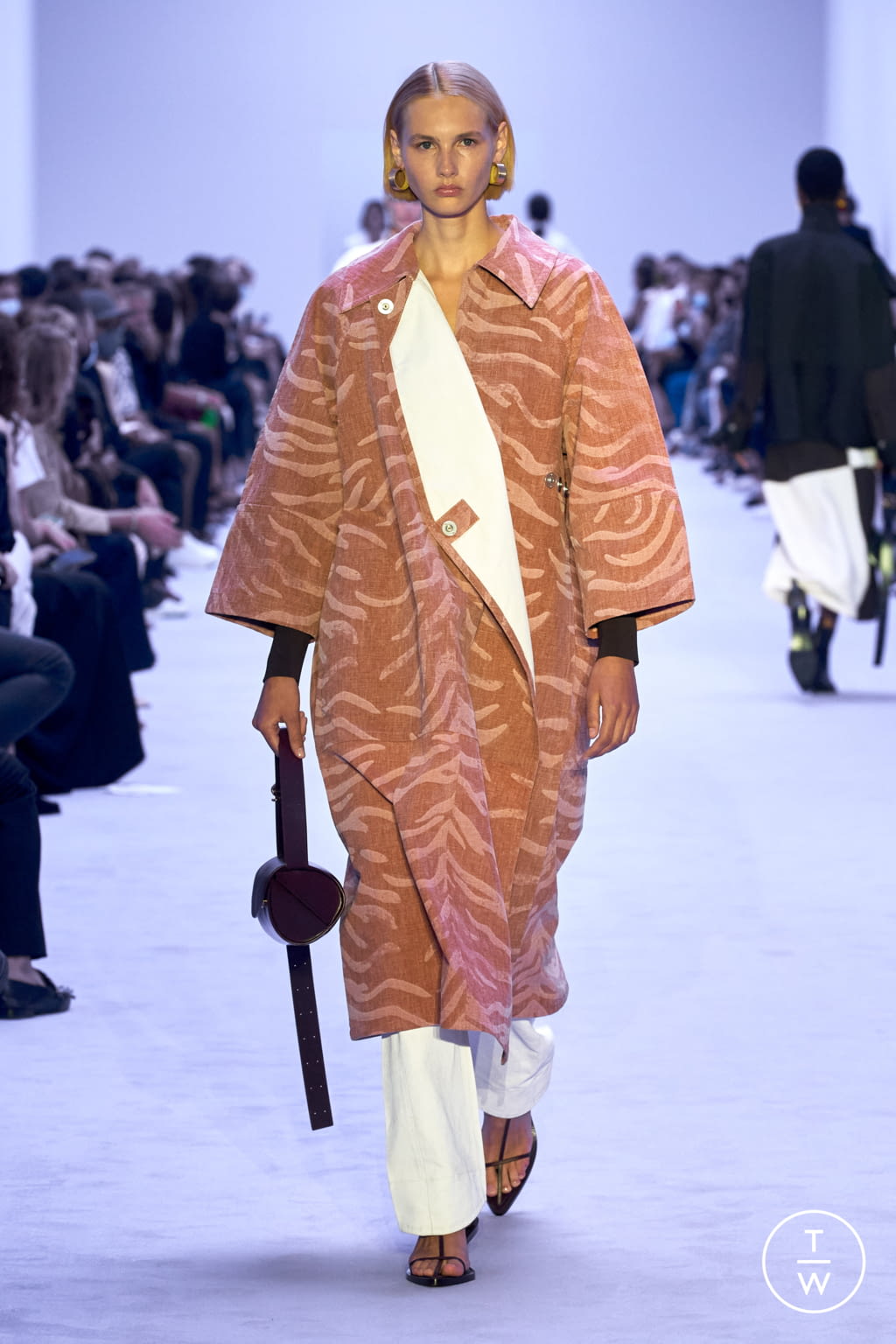 Fashion Week Milan Spring/Summer 2022 look 13 from the Jil Sander collection womenswear