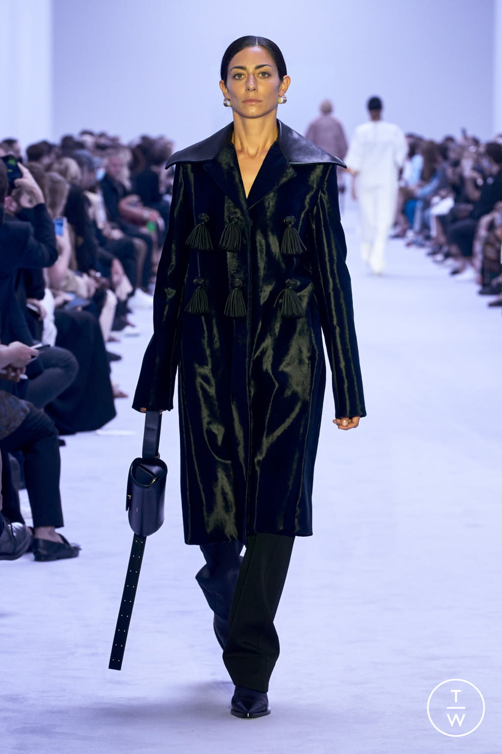 Fashion Week Milan Spring/Summer 2022 look 16 from the Jil Sander collection womenswear