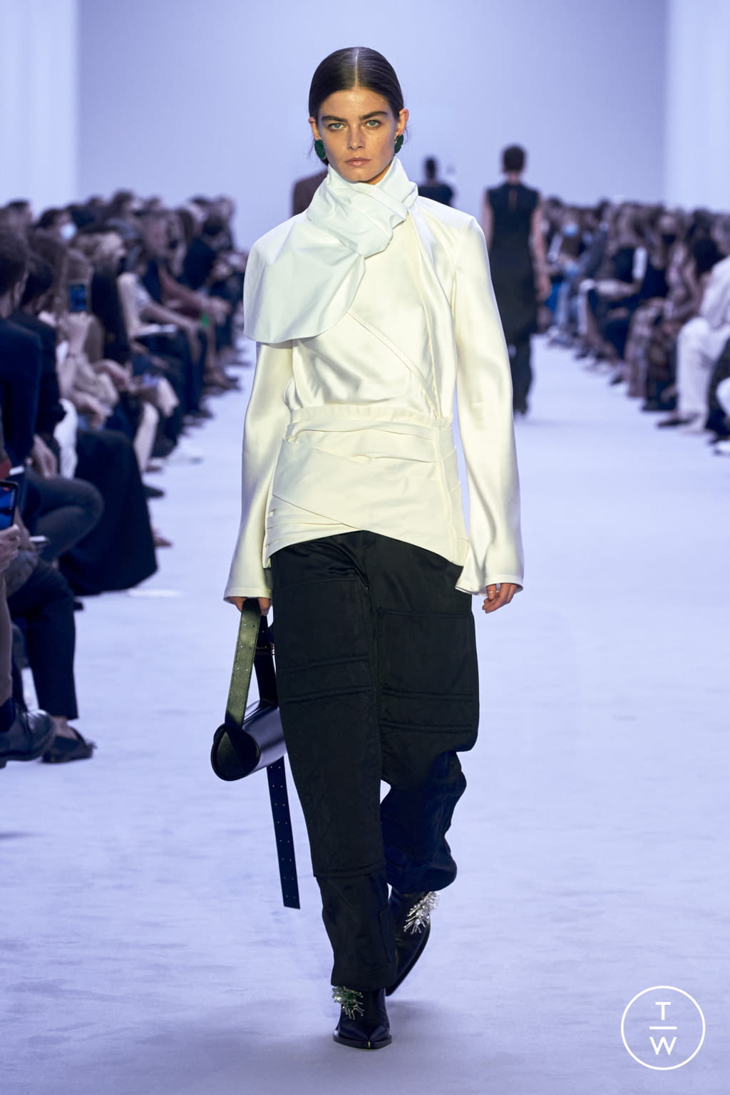 Fashion Week Milan Spring/Summer 2022 look 24 de la collection Jil Sander womenswear