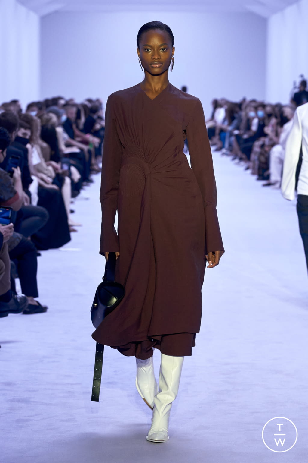 Fashion Week Milan Spring/Summer 2022 look 25 from the Jil Sander collection womenswear
