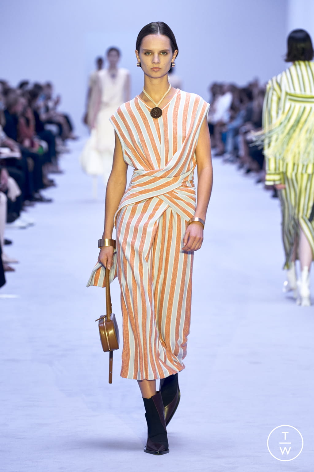 Fashion Week Milan Spring/Summer 2022 look 32 de la collection Jil Sander womenswear