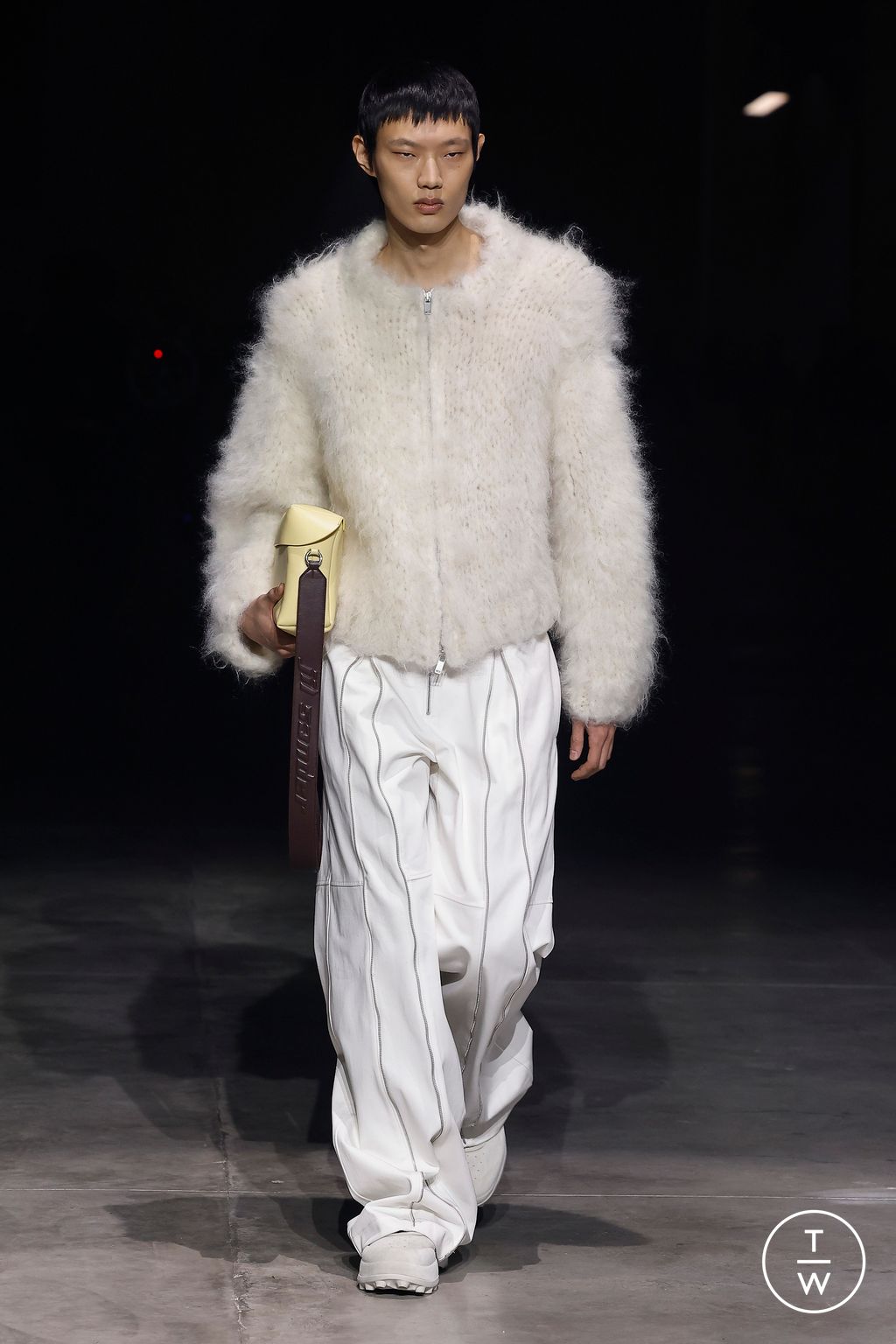 Fashion Week Milan Fall/Winter 2023 look 21 from the Jil Sander collection womenswear