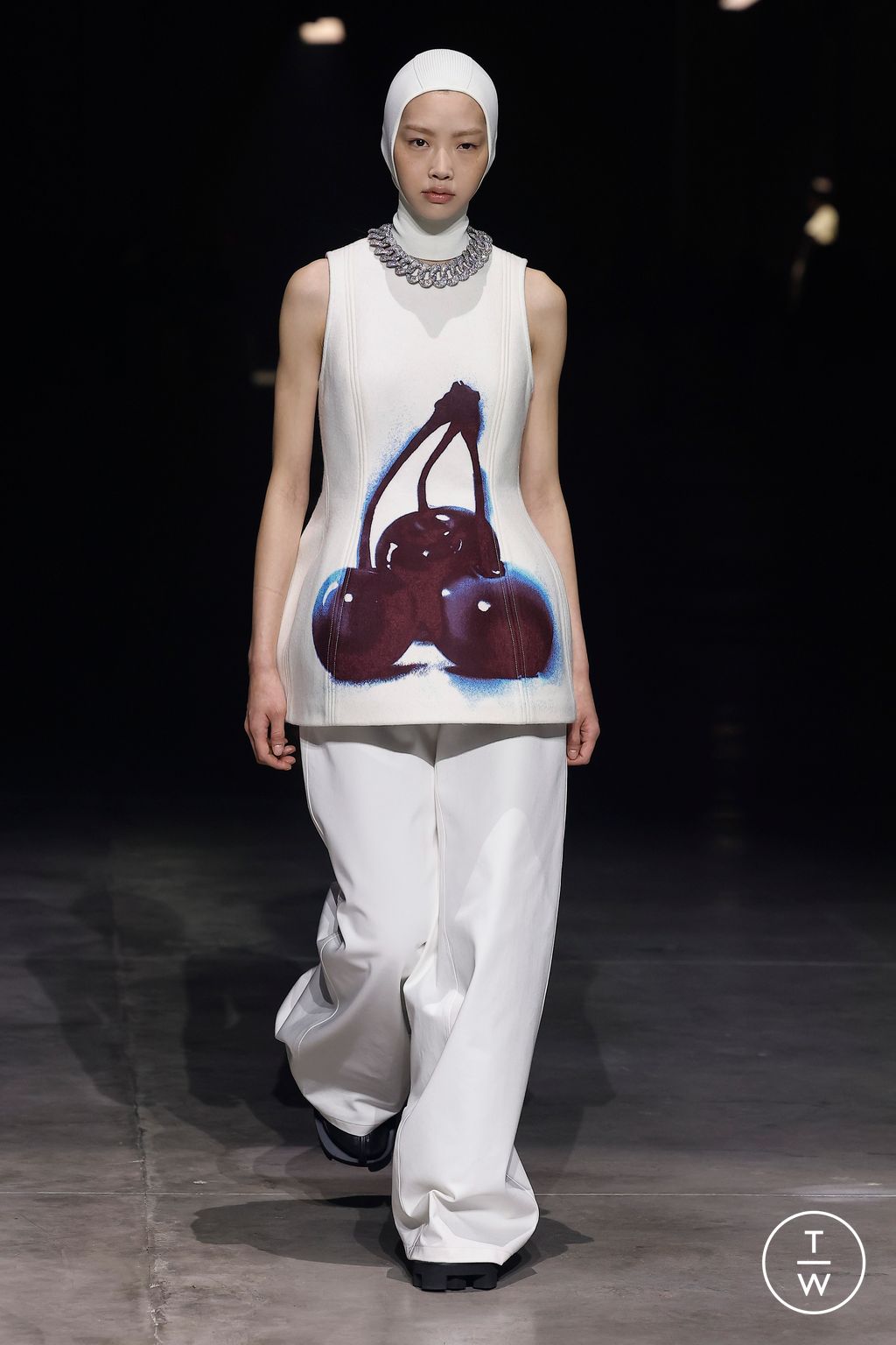 Fashion Week Milan Fall/Winter 2023 look 36 from the Jil Sander collection womenswear
