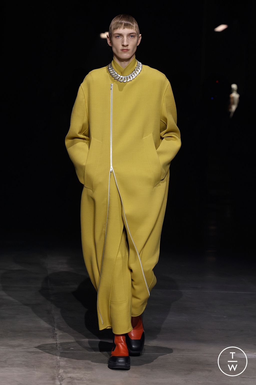 Fashion Week Milan Fall/Winter 2023 look 40 from the Jil Sander collection womenswear
