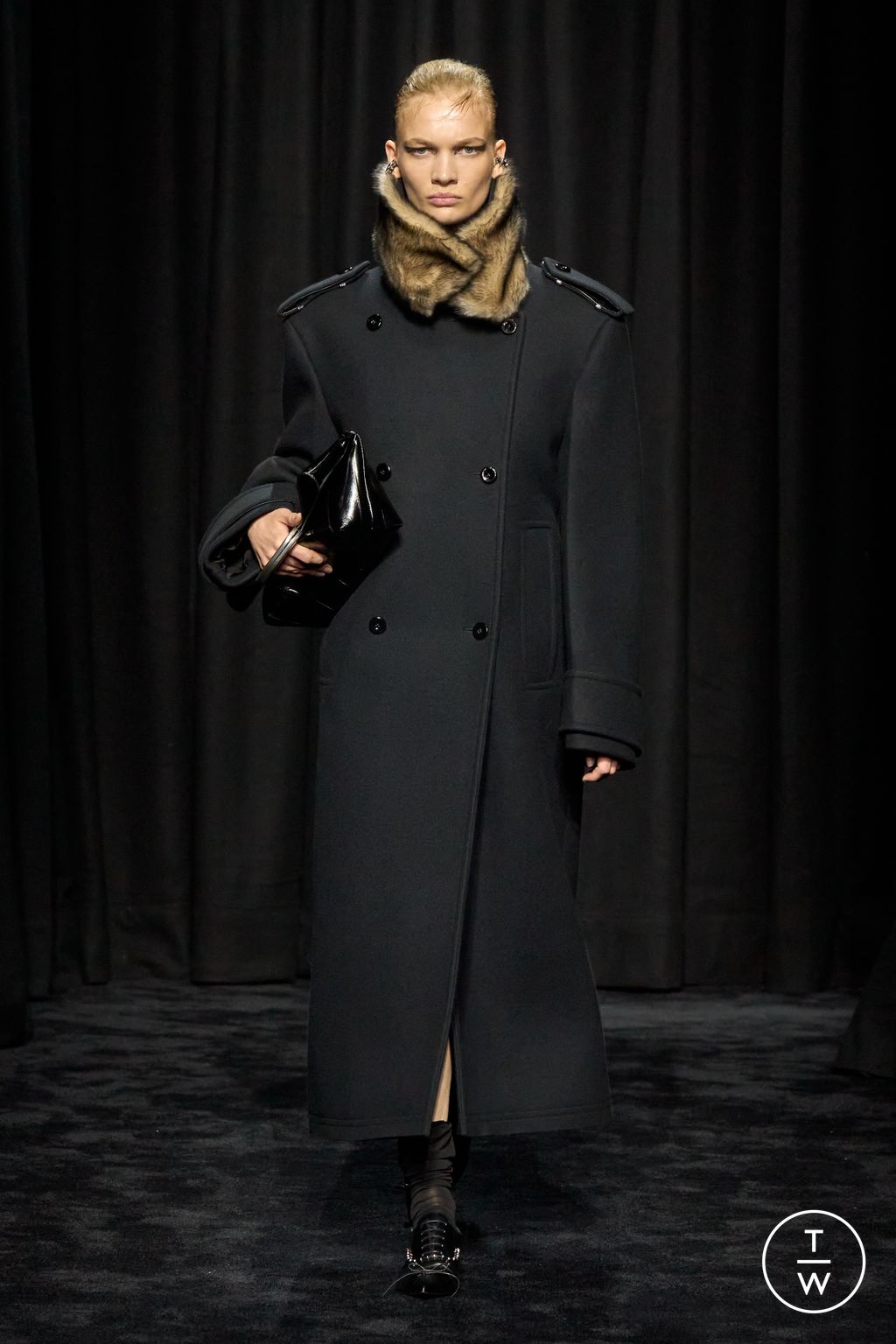 Fashion Week Milan Fall/Winter 2025 look 19 from the Jil Sander collection womenswear