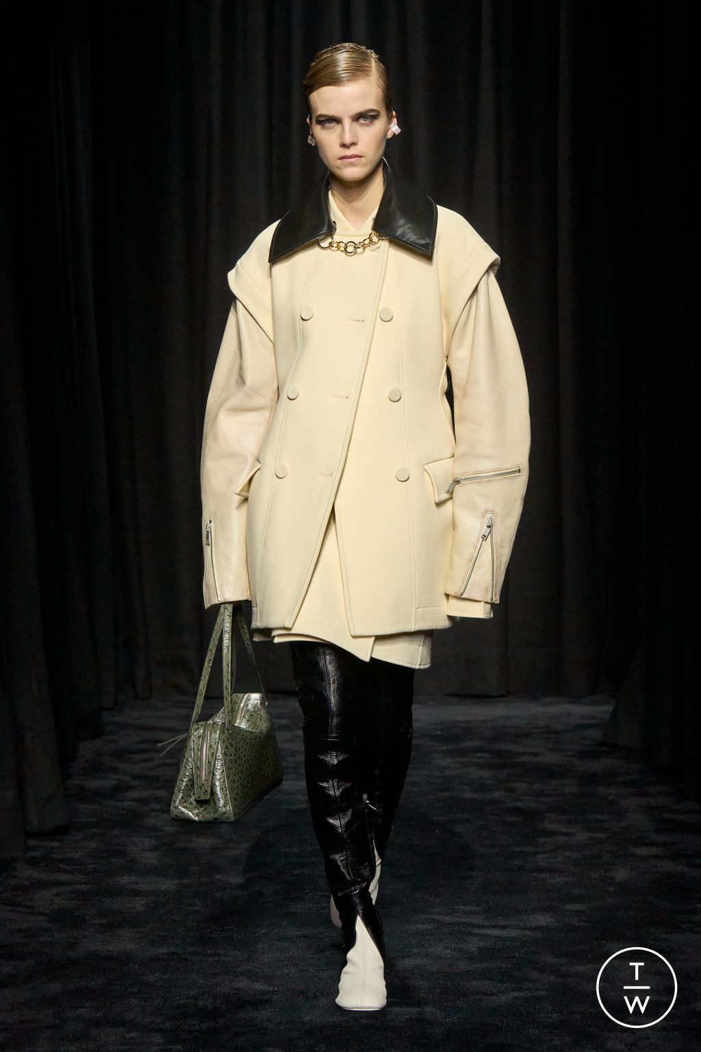 Fashion Week Milan Fall/Winter 2025 look 28 from the Jil Sander collection womenswear