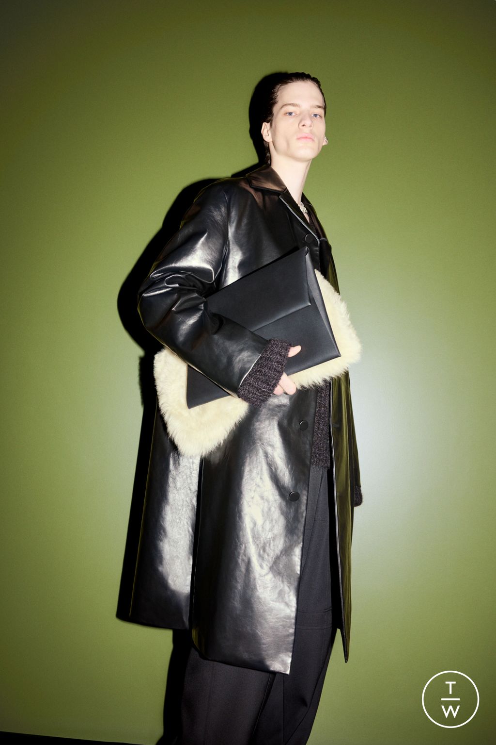 Fashion Week Milan Pre-Fall 2024 look 1 from the Jil Sander collection menswear