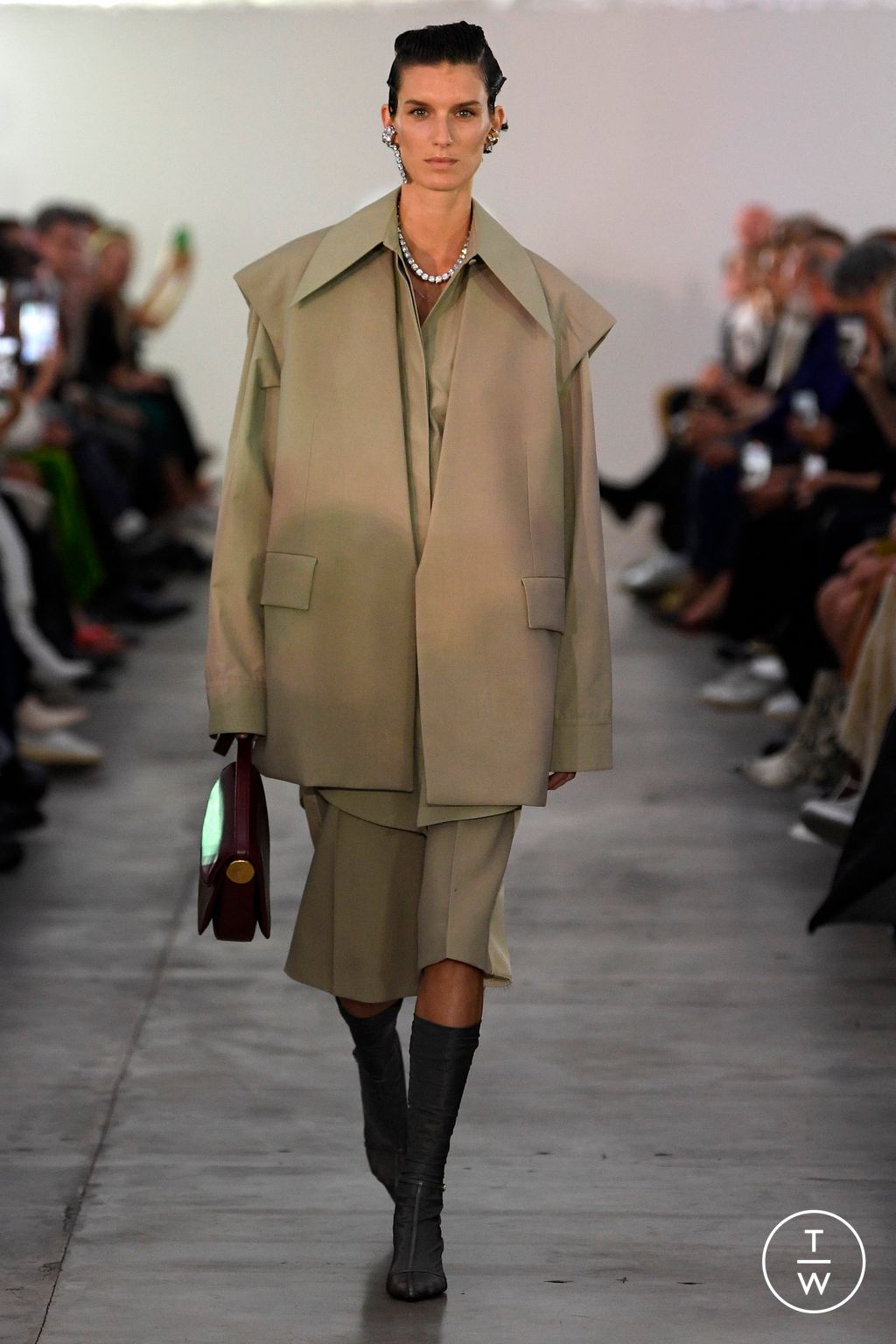 Fashion Week Milan Spring/Summer 2024 look 15 de la collection Jil Sander womenswear