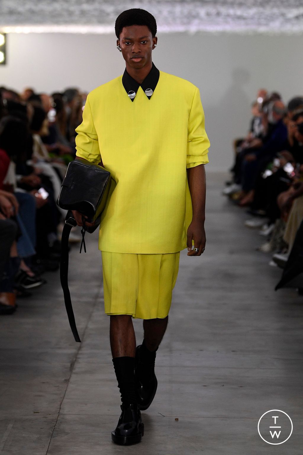 Fashion Week Milan Spring/Summer 2024 look 17 from the Jil Sander collection womenswear