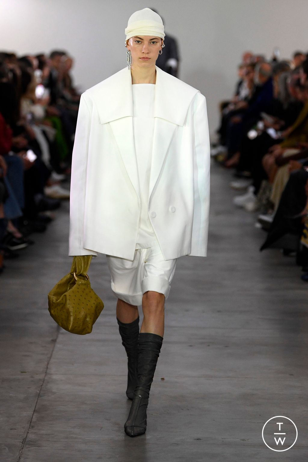 Fashion Week Milan Spring/Summer 2024 look 18 from the Jil Sander collection 女装