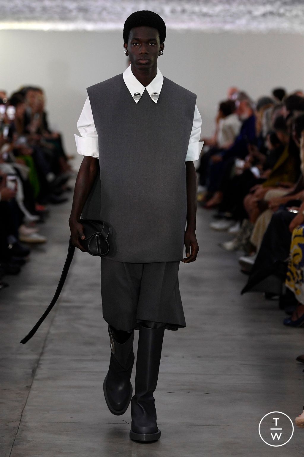 Fashion Week Milan Spring/Summer 2024 look 23 from the Jil Sander collection womenswear