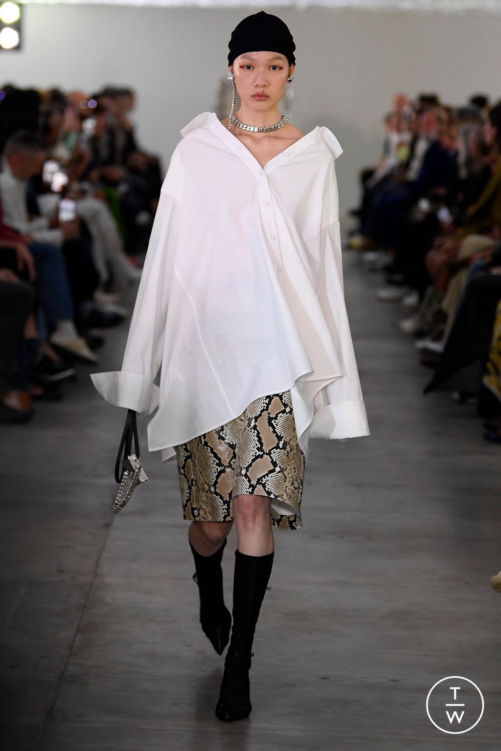 Fashion Week Milan Spring/Summer 2024 look 35 from the Jil Sander collection womenswear