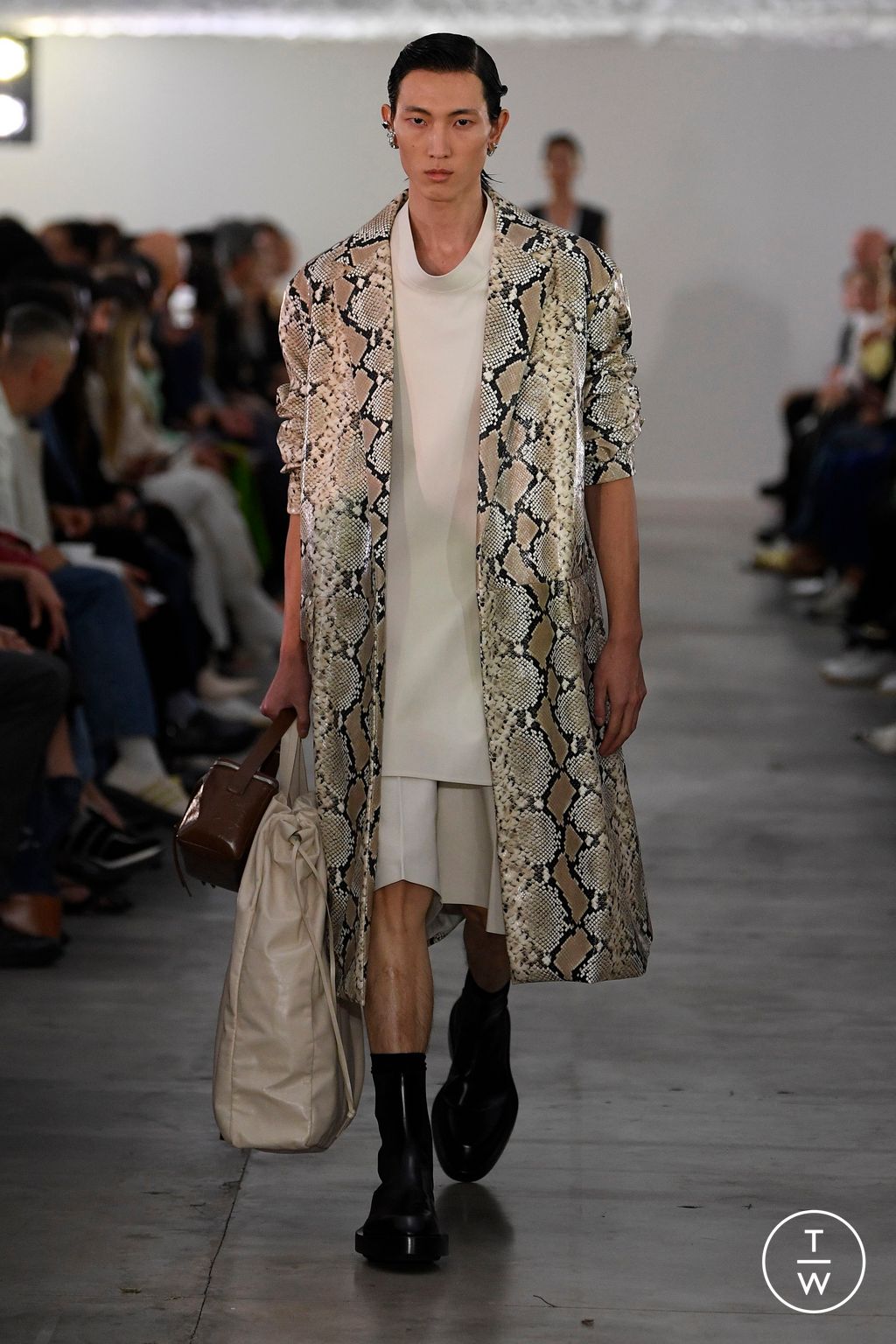 Fashion Week Milan Spring/Summer 2024 look 36 from the Jil Sander collection 女装