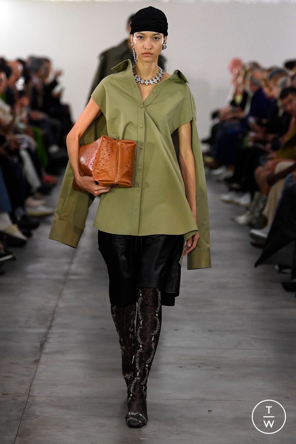 Fashion Week Milan Spring/Summer 2024 look 44 from the Jil Sander collection 女装