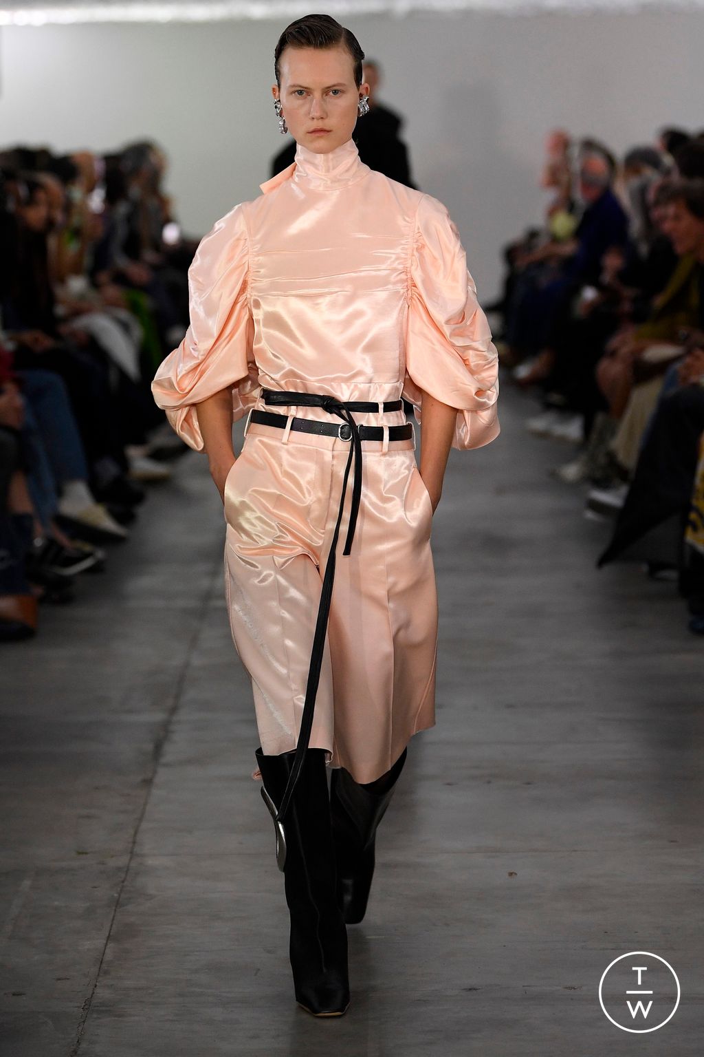 Fashion Week Milan Spring/Summer 2024 look 60 from the Jil Sander collection 女装