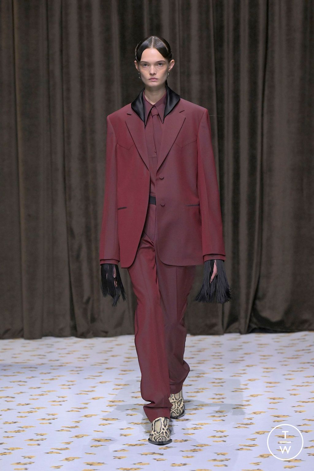 Fashion Week Milan Spring/Summer 2025 look 4 from the Jil Sander collection 女装