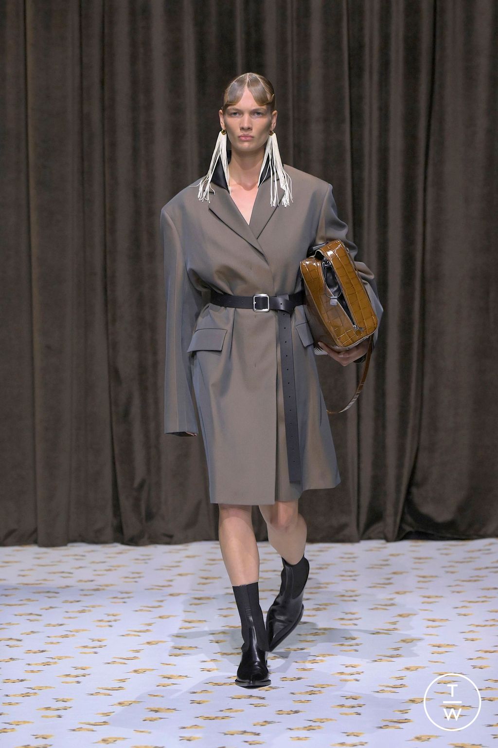 Fashion Week Milan Spring/Summer 2025 look 6 from the Jil Sander collection 女装