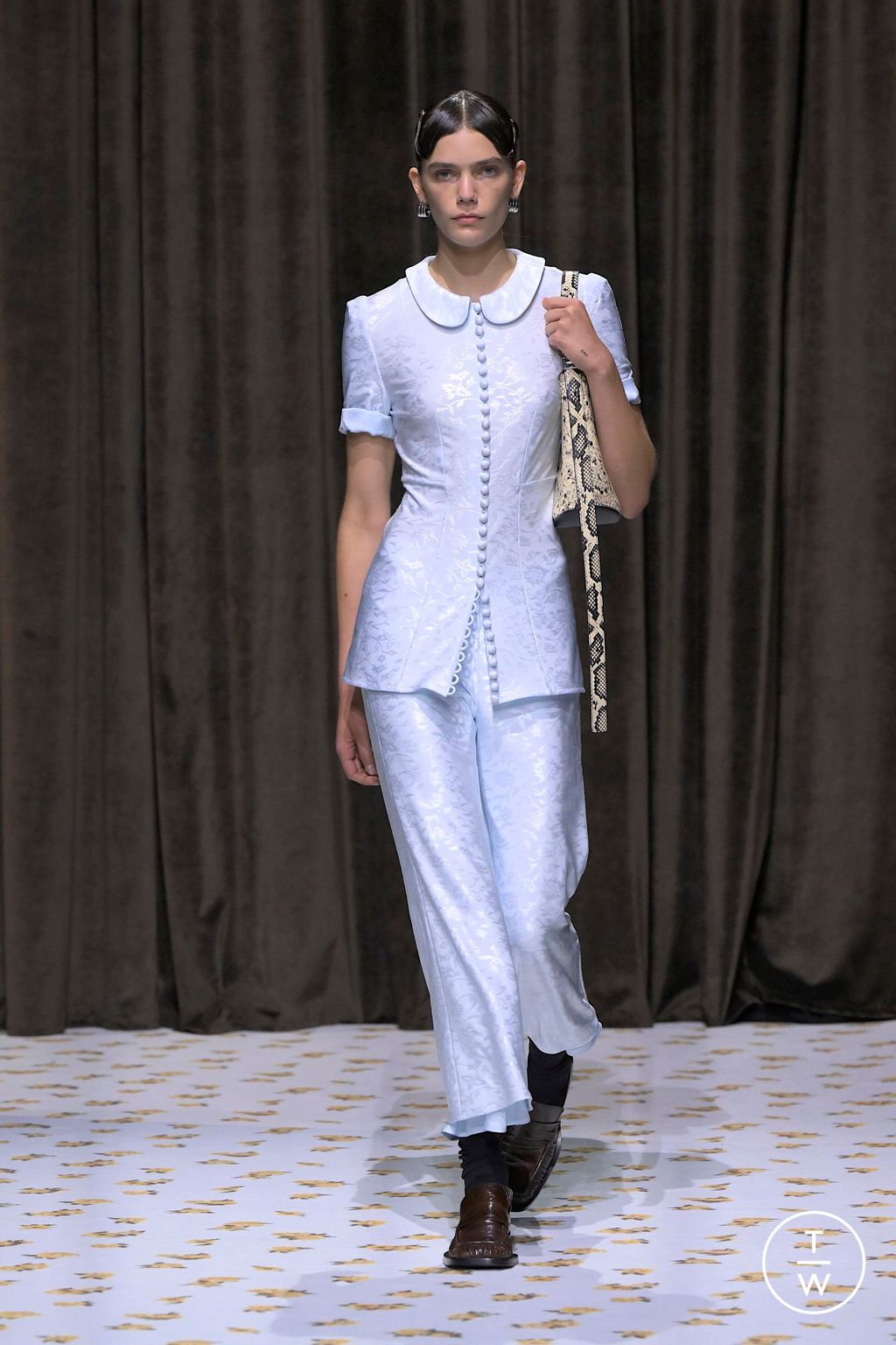 Fashion Week Milan Spring/Summer 2025 look 24 from the Jil Sander collection 女装