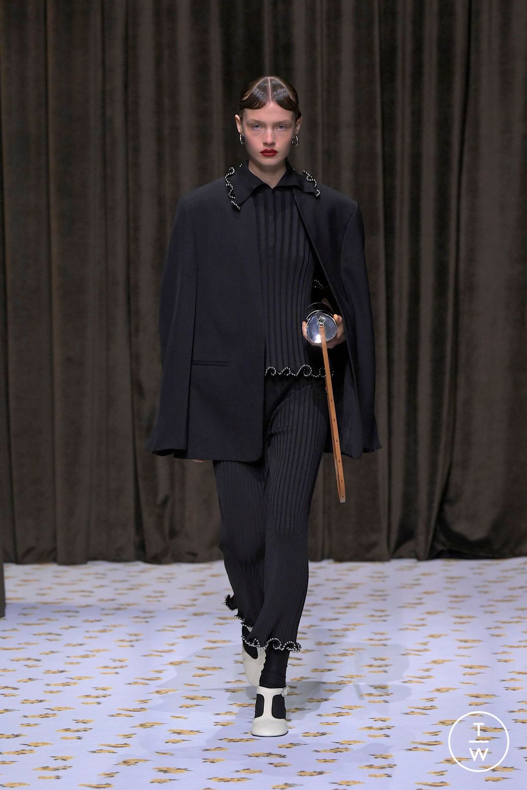 Fashion Week Milan Spring/Summer 2025 look 31 from the Jil Sander collection womenswear