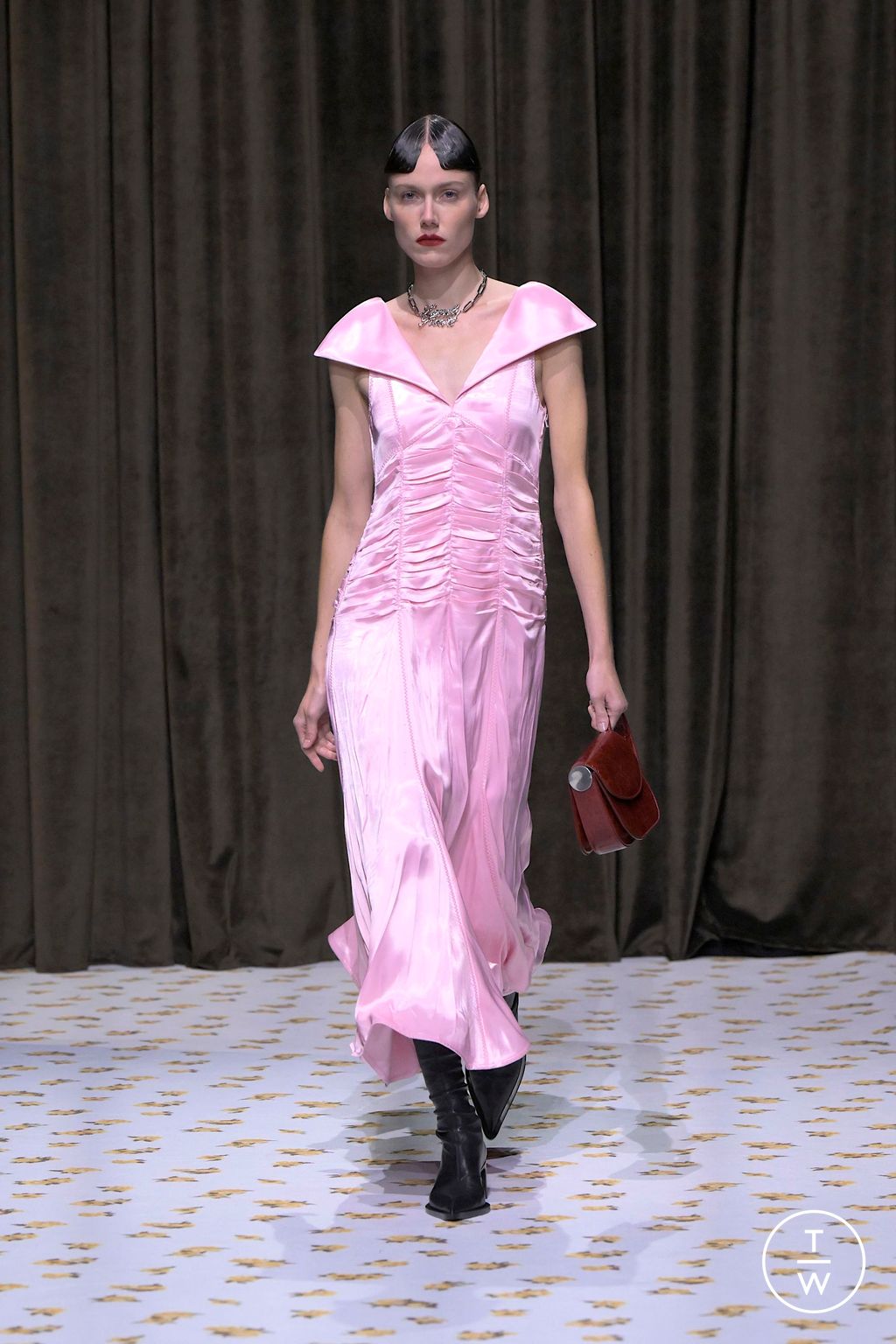 Fashion Week Milan Spring/Summer 2025 look 47 from the Jil Sander collection womenswear