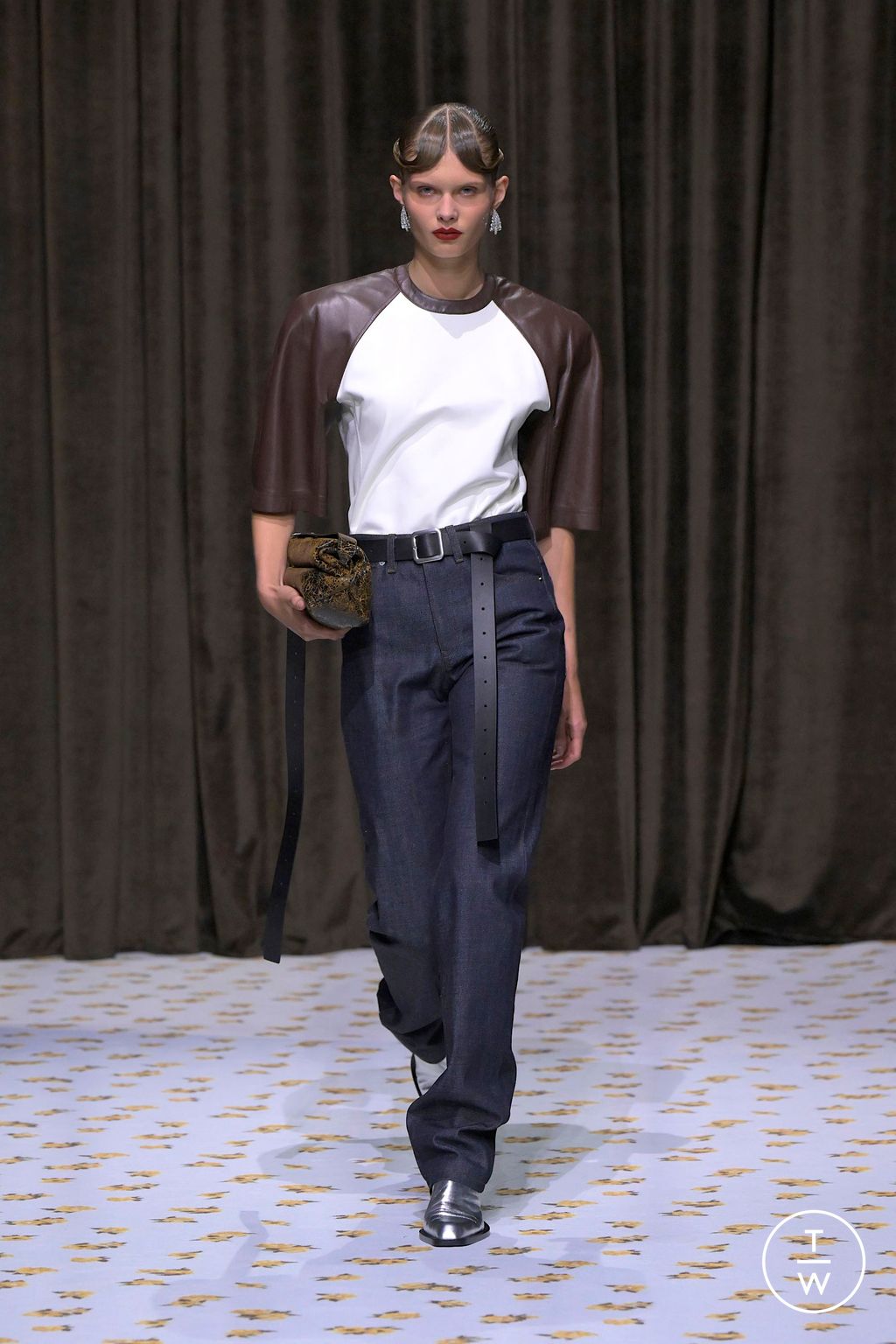 Fashion Week Milan Spring-Summer 2025 look 49 from the Jil Sander collection womenswear