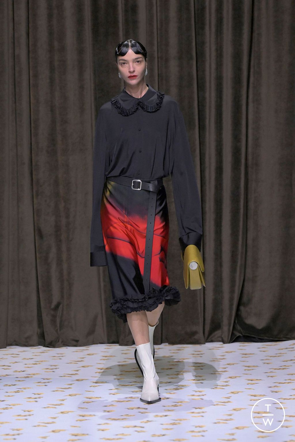 Fashion Week Milan Spring/Summer 2025 look 64 from the Jil Sander collection womenswear