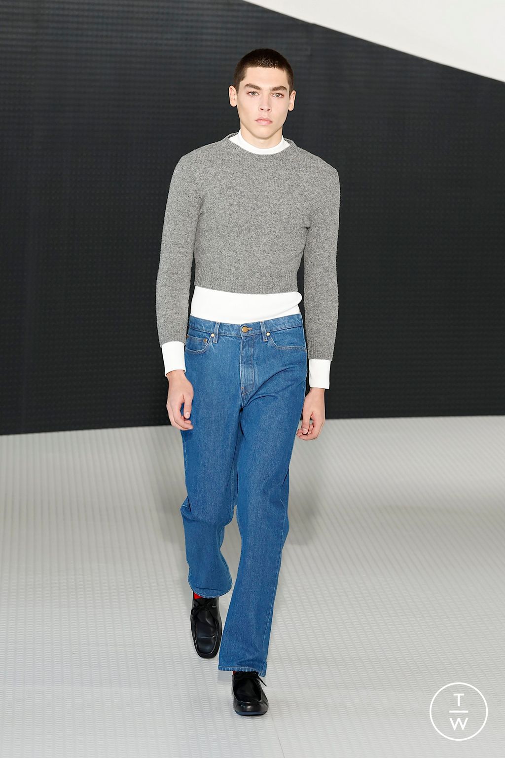 Fashion Week Milan Spring/Summer 2026 look 32 from the Jil Sander collection womenswear