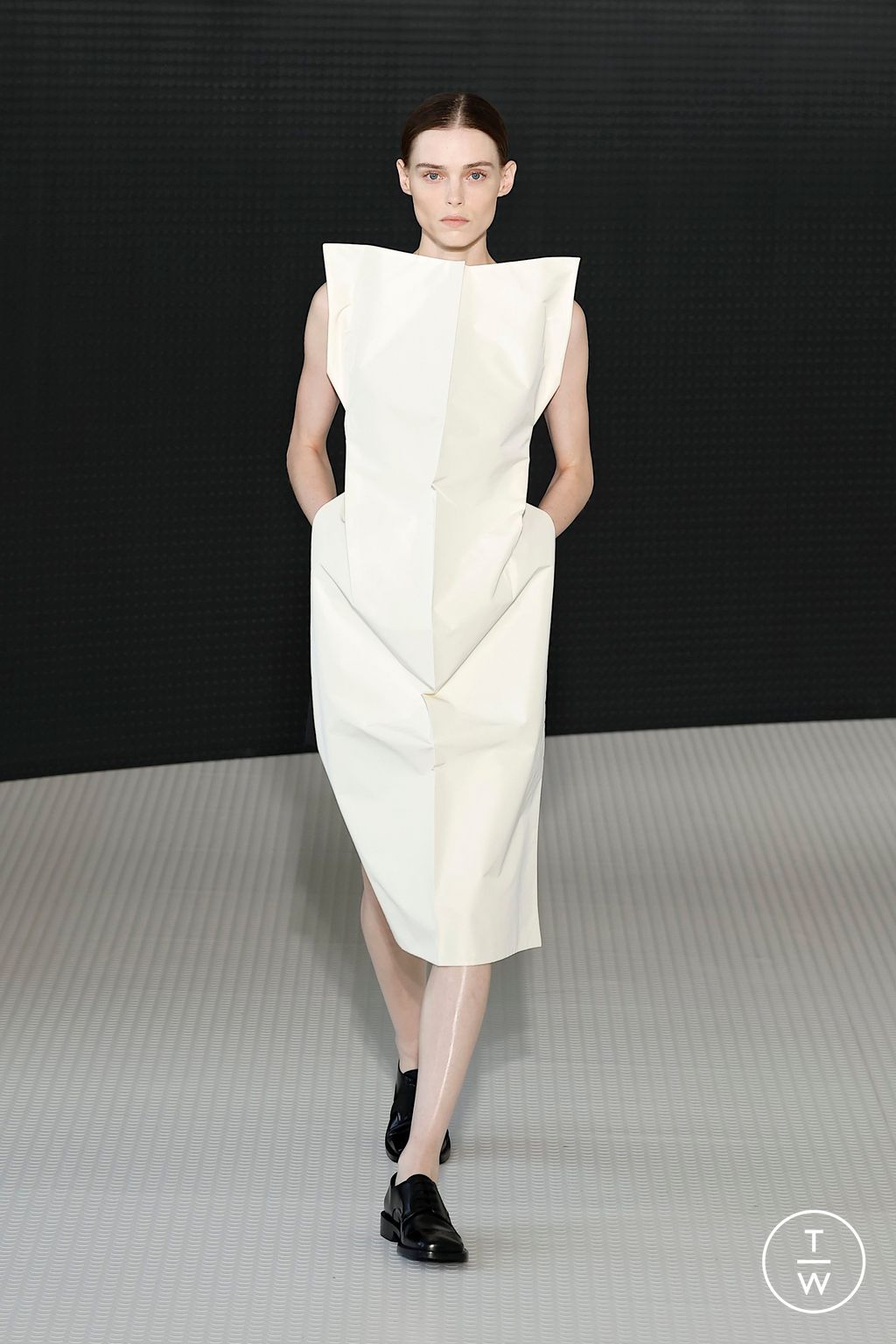 Fashion Week Milan Spring/Summer 2026 look 49 from the Jil Sander collection womenswear