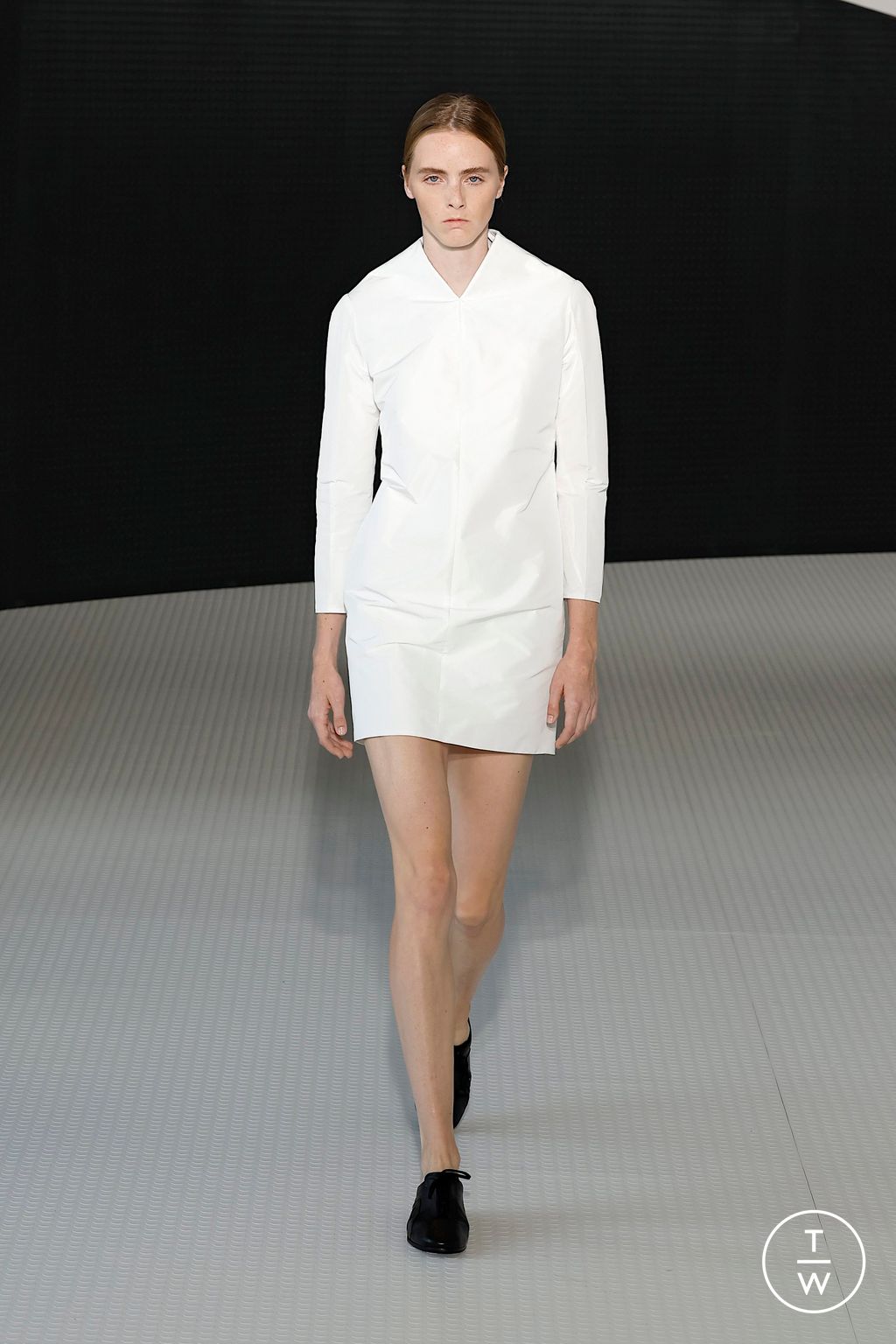 Fashion Week Milan Spring/Summer 2026 look 51 from the Jil Sander collection womenswear