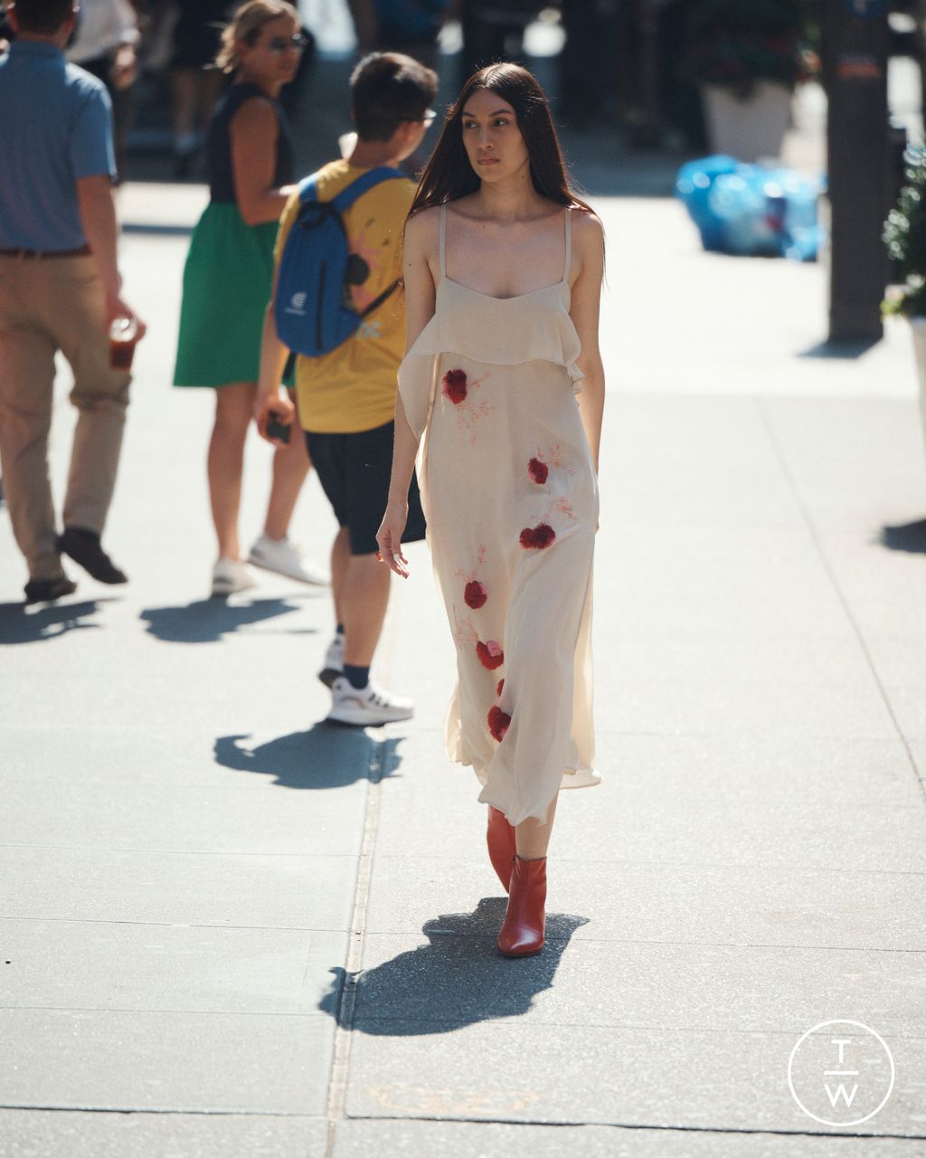 Fashion Week New York Spring/Summer 2024 look 31 from the Rachel Comey collection womenswear