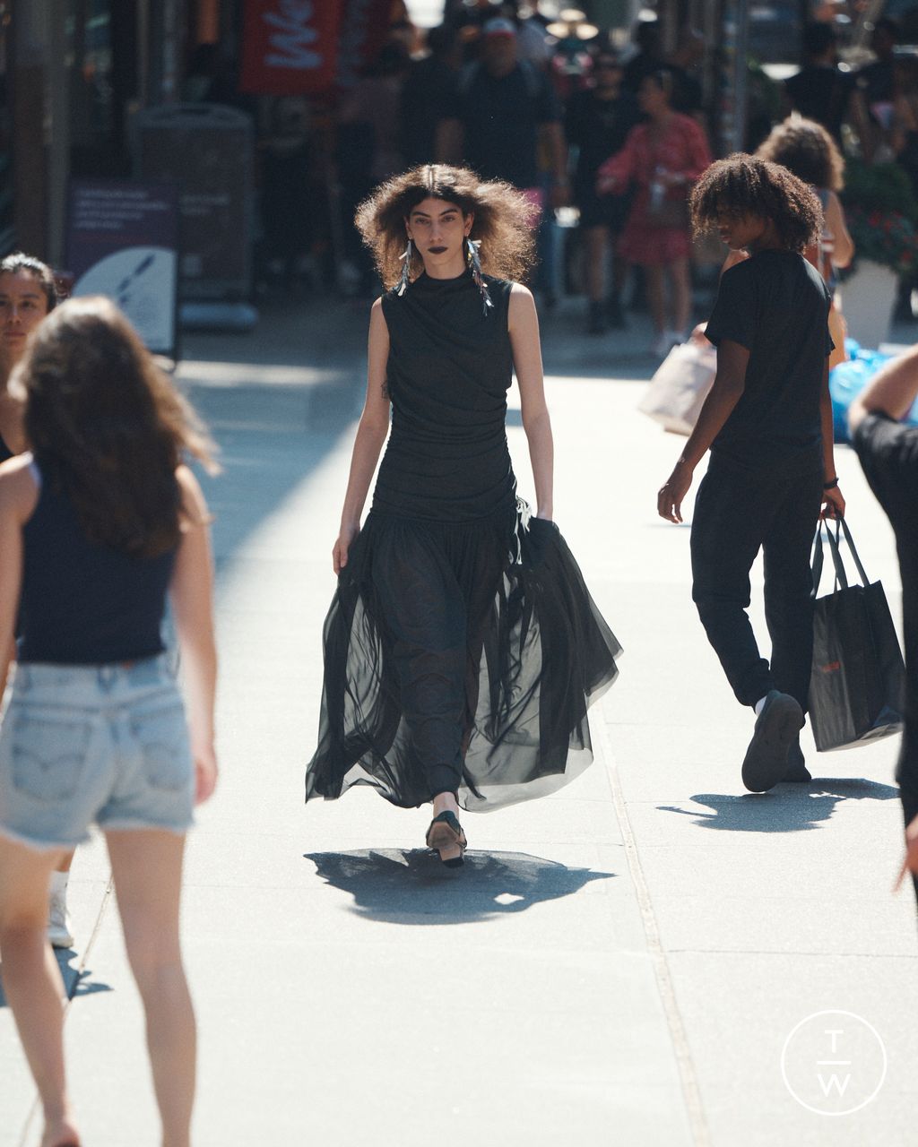 Fashion Week New York Spring/Summer 2024 look 4 de la collection Rachel Comey womenswear