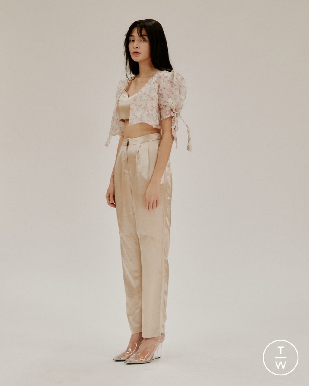 Fashion Week Paris Spring/Summer 2021 look 13 from the Jonathan Liang collection 女装