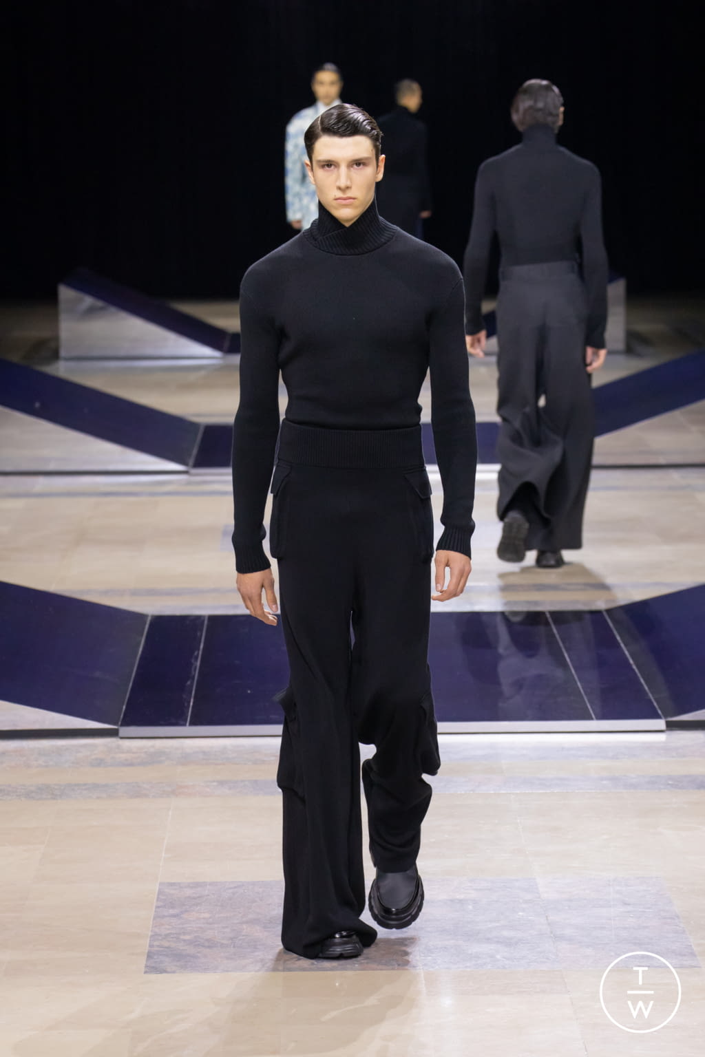 Fashion Week Paris Fall/Winter 2022 look 20 de la collection JOEONE menswear