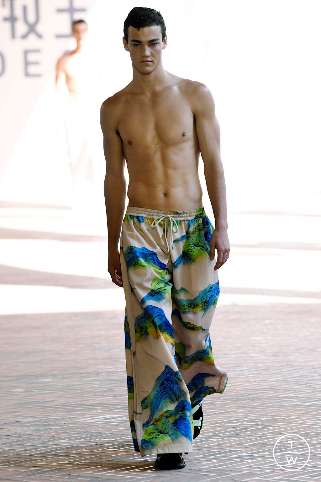 Fashion Week Milan Spring/Summer 2023 look 1 from the JOEONE collection menswear