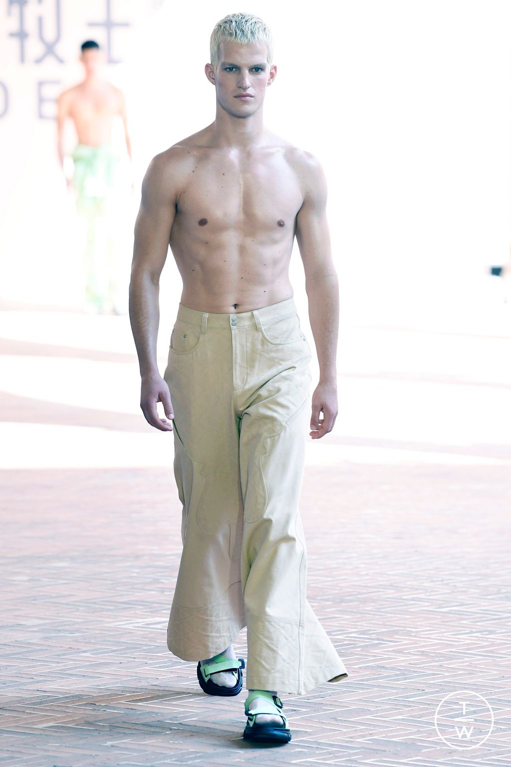 Fashion Week Milan Spring/Summer 2023 look 12 from the JOEONE collection menswear