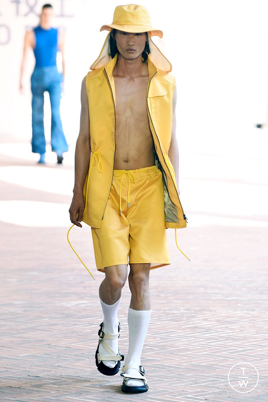 Fashion Week Milan Spring/Summer 2023 look 34 from the JOEONE collection menswear