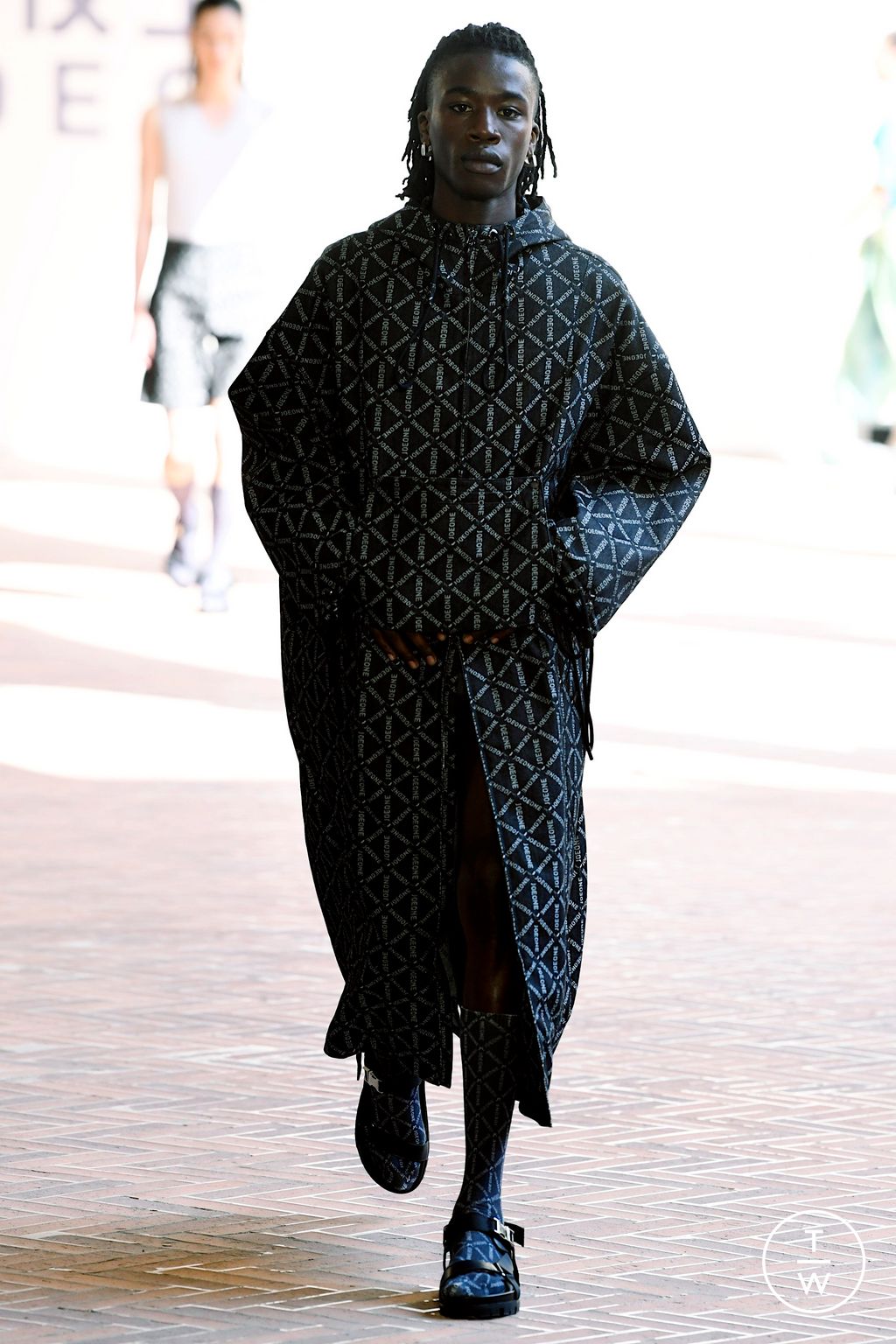 Fashion Week Milan Spring/Summer 2023 look 36 from the JOEONE collection 男装