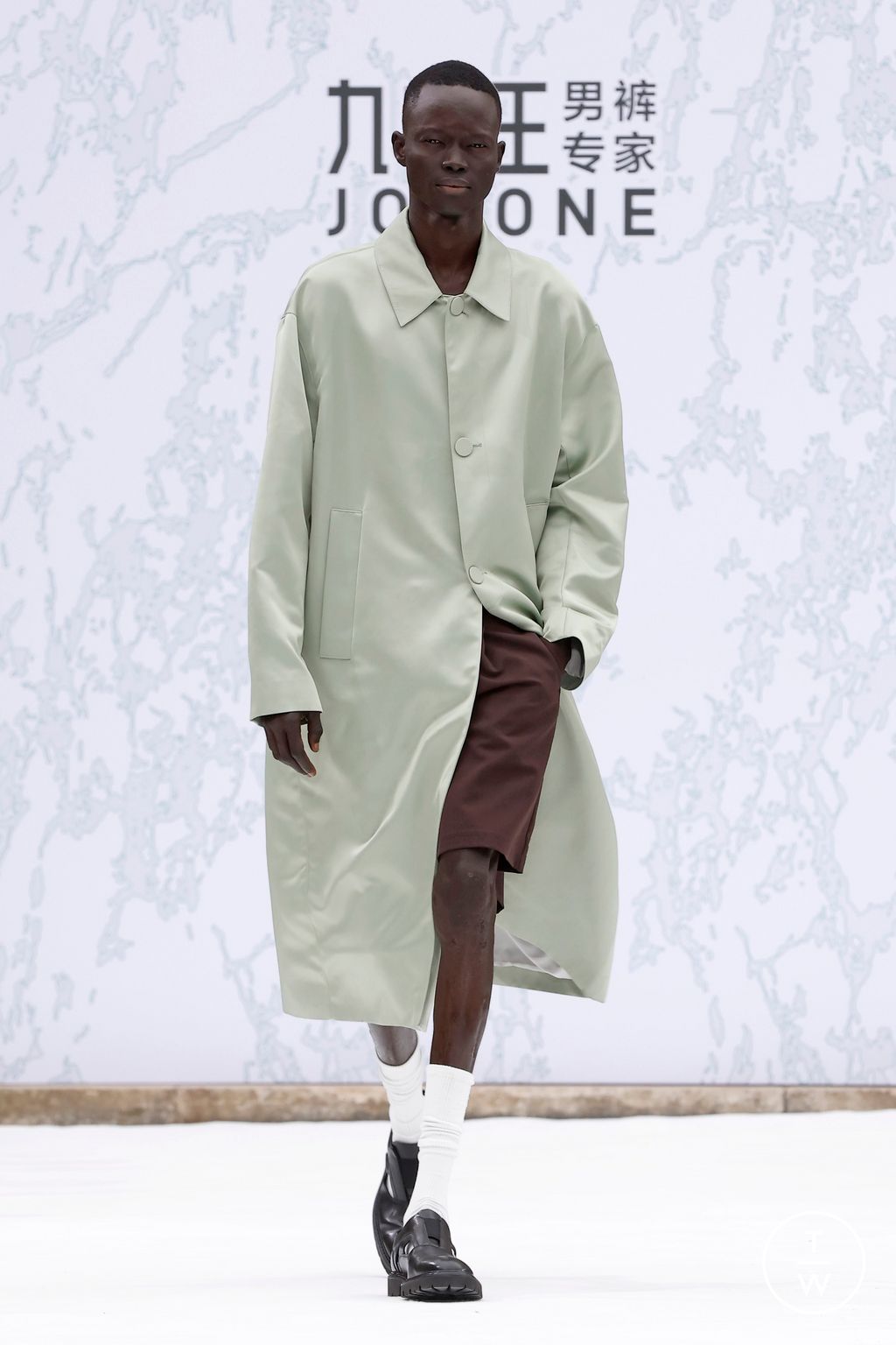 Fashion Week Paris Spring-Summer 2025 look 49 from the JOEONE collection menswear