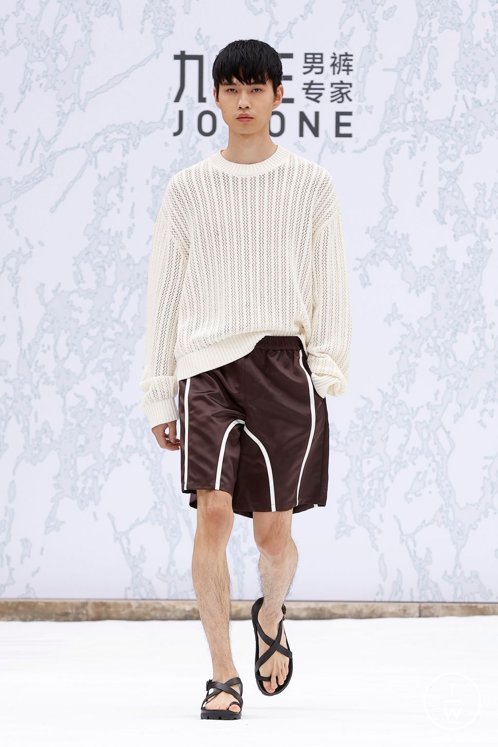 Fashion Week Paris Spring-Summer 2025 look 50 from the JOEONE collection menswear