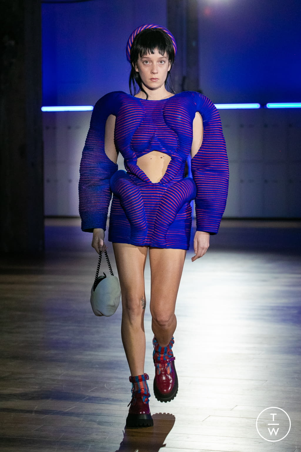 Fashion Week Paris Fall/Winter 2021 look 146 from the IFM PARIS collection womenswear