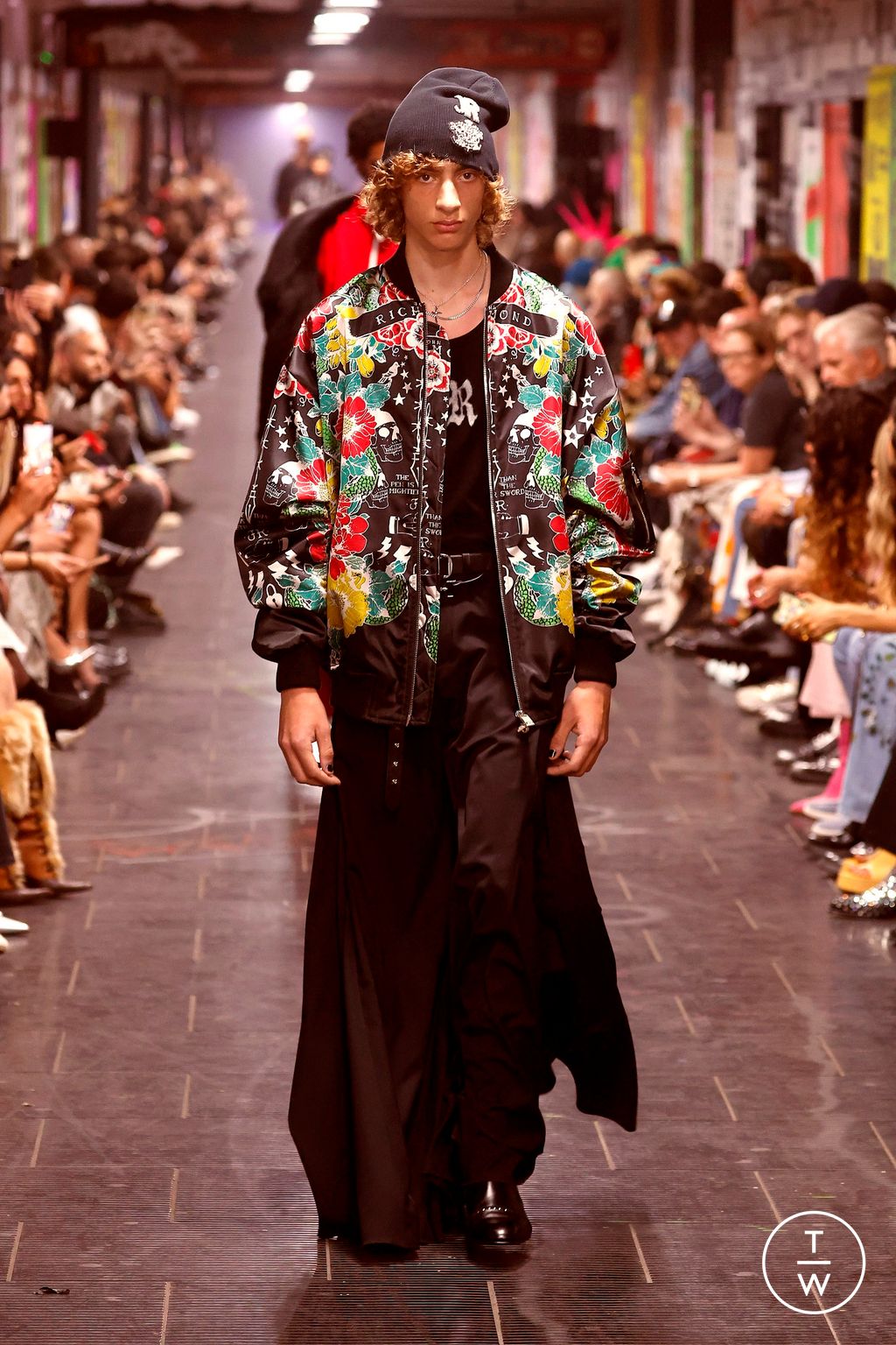 Fashion Week Milan Spring/Summer 2025 look 15 from the John Richmond collection menswear