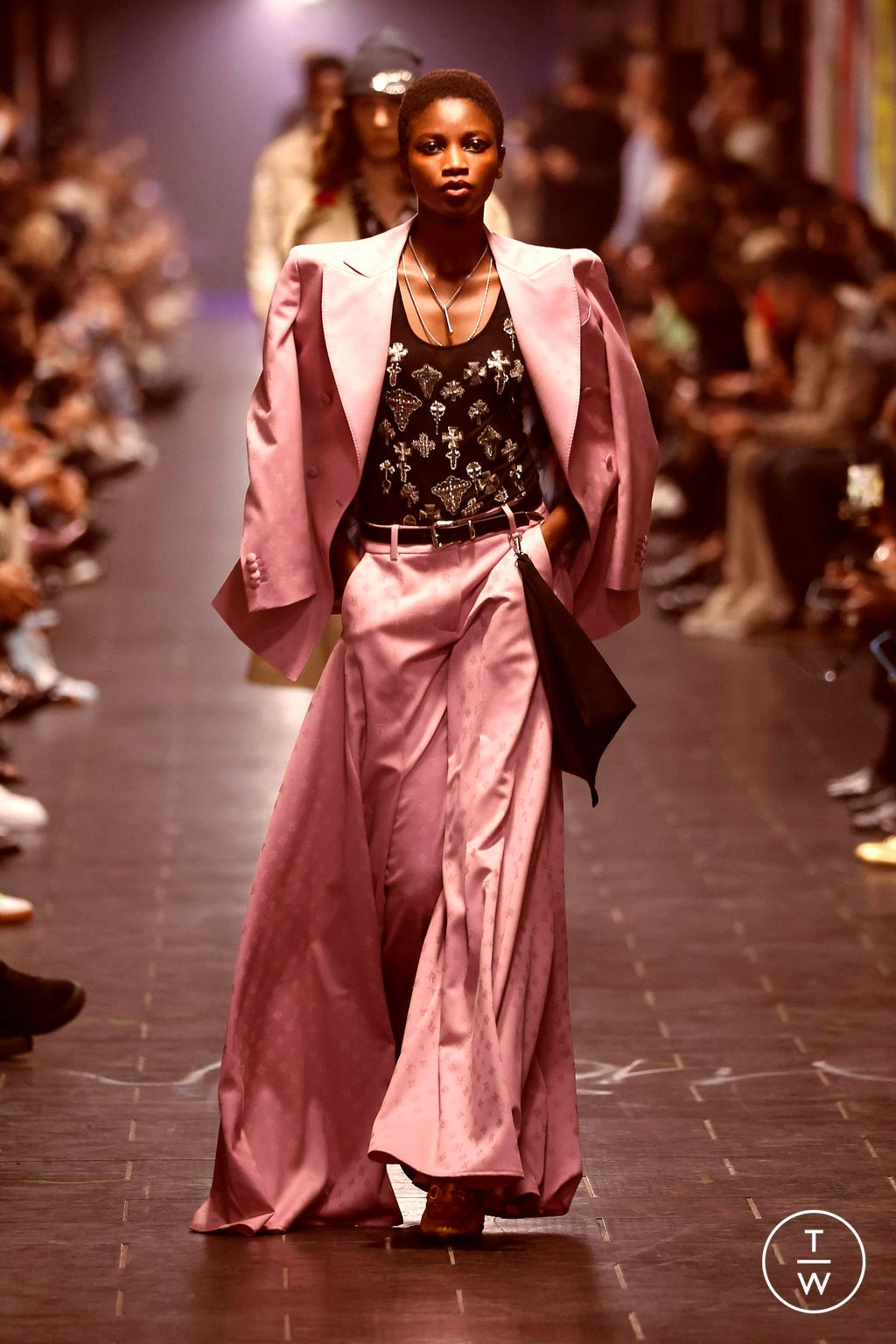 Fashion Week Milan Spring/Summer 2025 look 19 from the John Richmond collection menswear