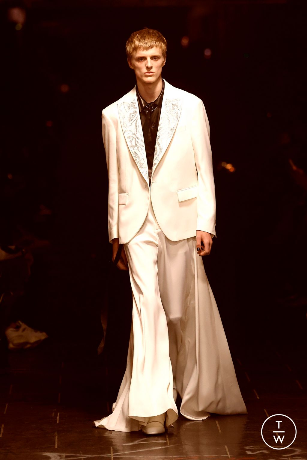 Fashion Week Milan Spring/Summer 2025 look 46 from the John Richmond collection menswear