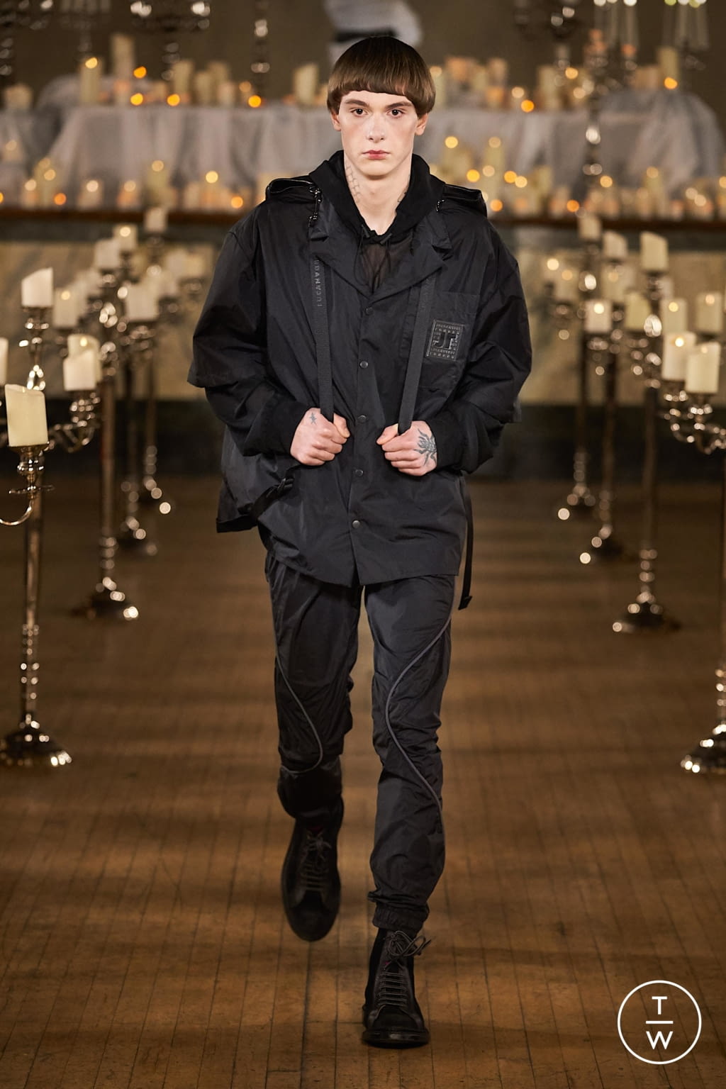 Fashion Week London Fall/Winter 2020 look 17 from the Jordanluca collection 男装