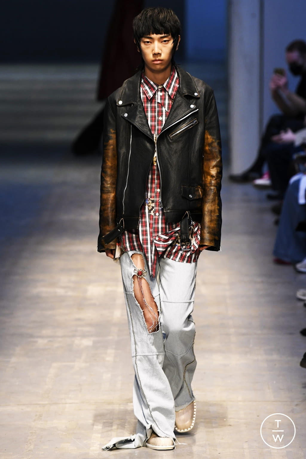 Fashion Week Milan Fall/Winter 2022 look 5 from the Jordanluca collection 男装