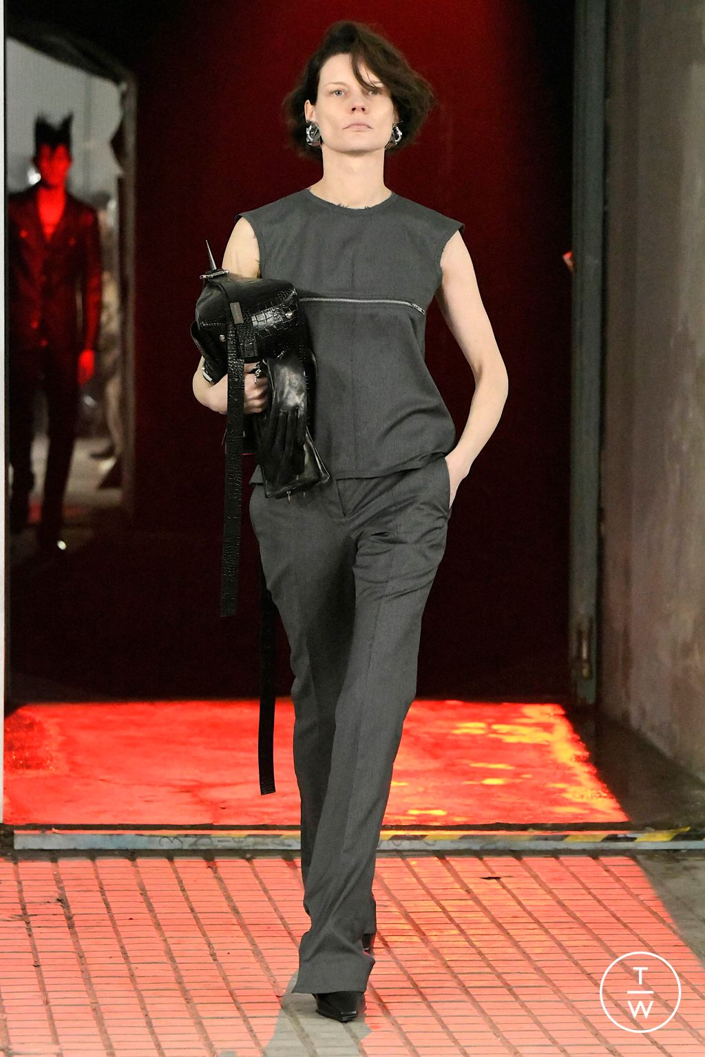 Fashion Week Milan Fall/Winter 2024 look 7 de la collection Jordanluca menswear
