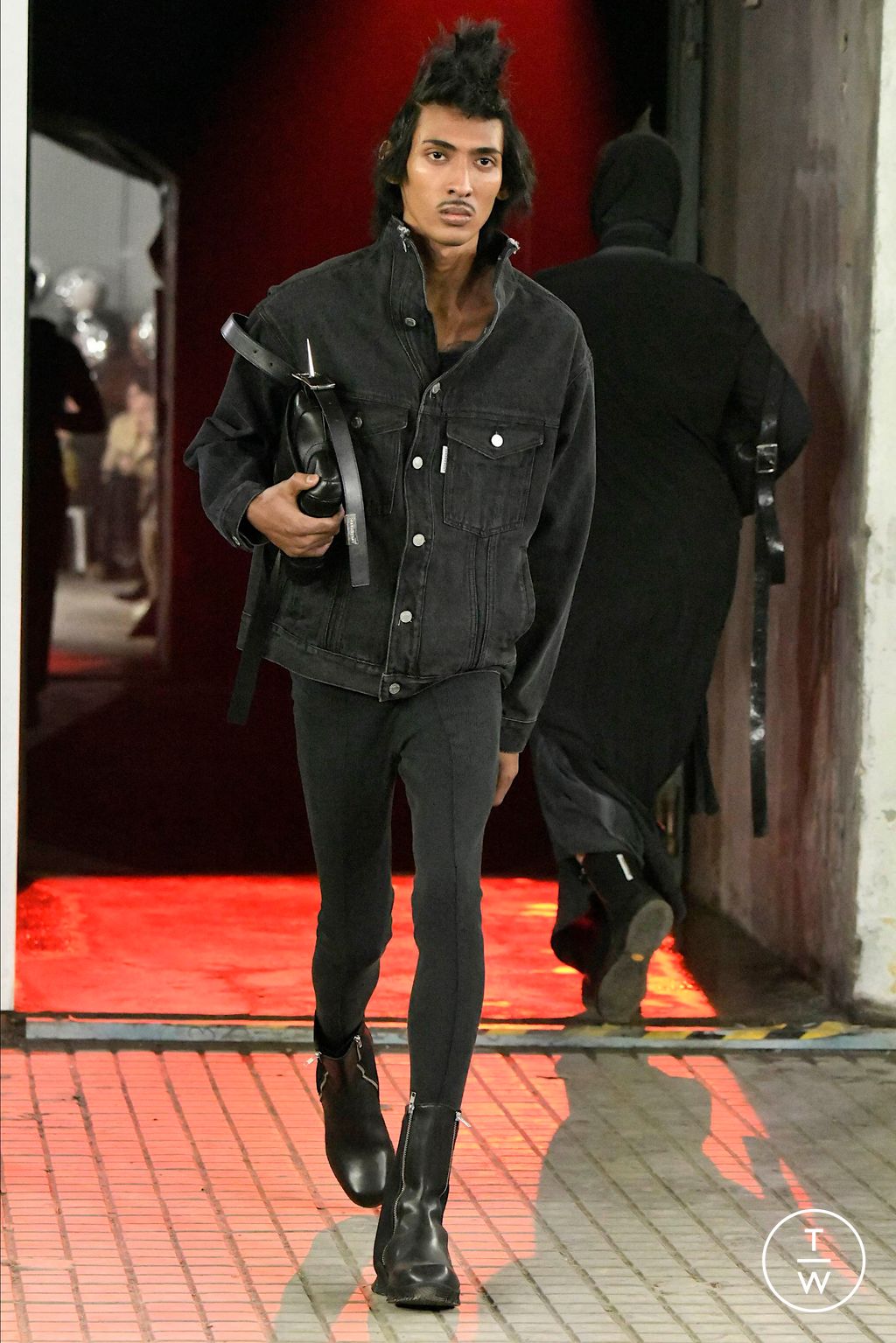 Fashion Week Milan Fall/Winter 2024 look 23 from the Jordanluca collection menswear