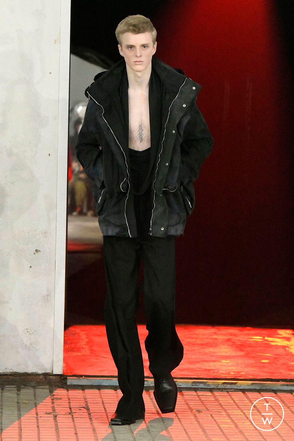 Fashion Week Milan Fall/Winter 2024 look 33 from the Jordanluca collection 男装