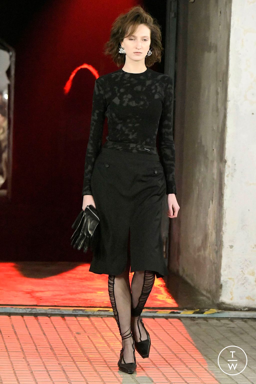 Fashion Week Milan Fall/Winter 2024 look 35 de la collection Jordanluca menswear