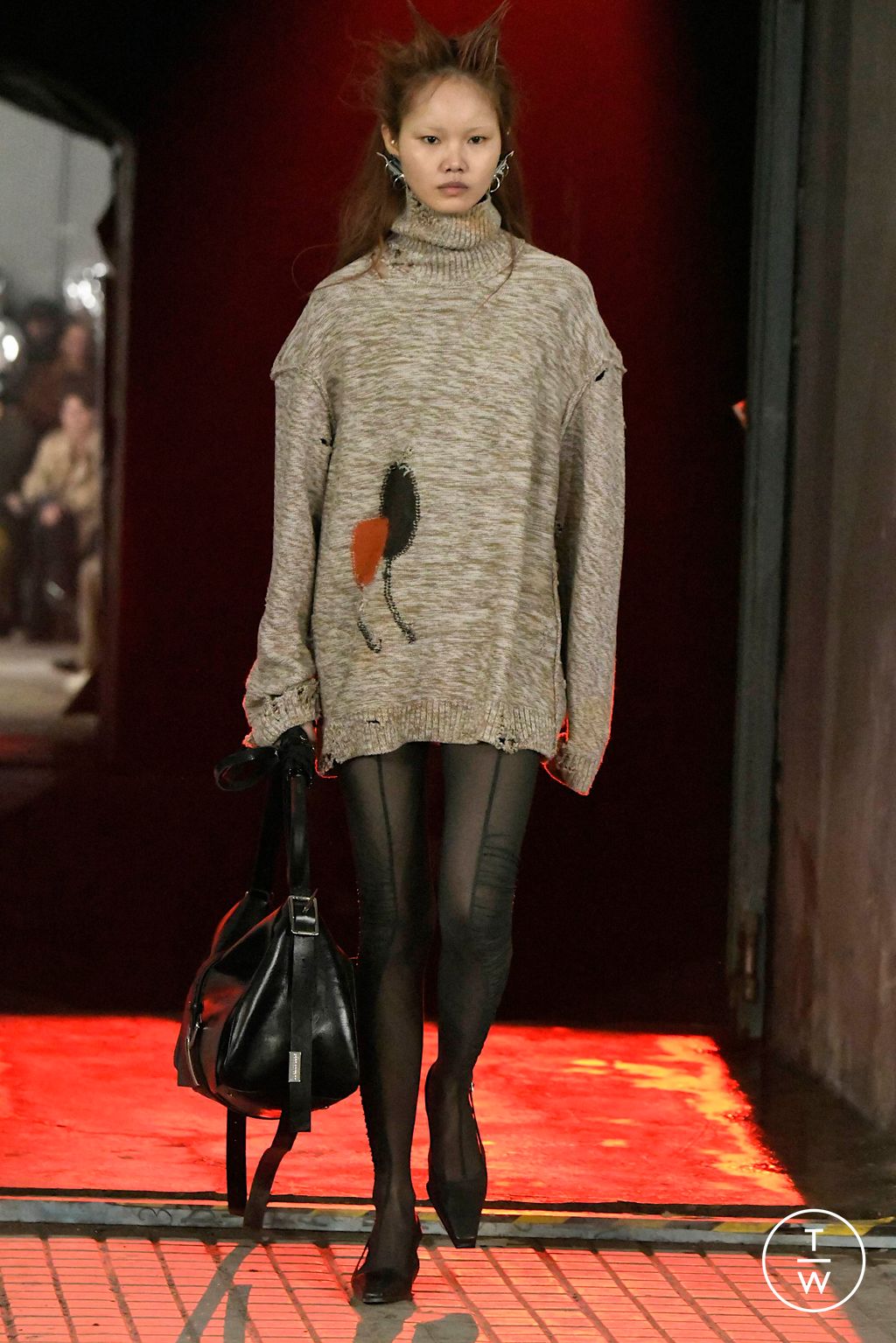 Fashion Week Milan Fall/Winter 2024 look 44 de la collection Jordanluca menswear